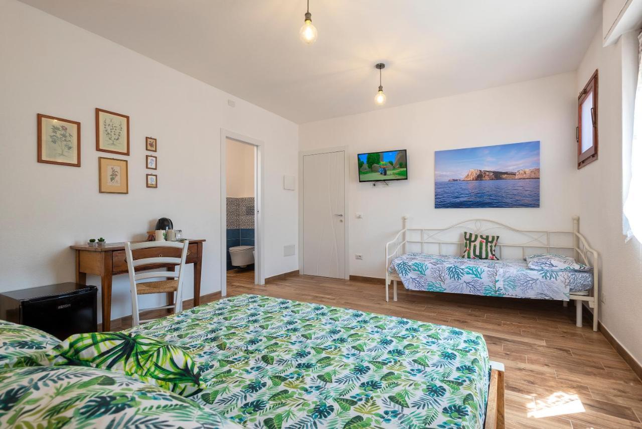 Dery Alghero Holiday Rooms Zewnętrze zdjęcie