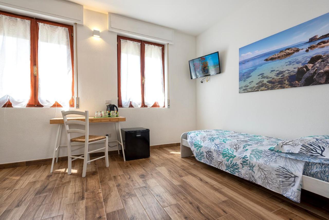 Dery Alghero Holiday Rooms Zewnętrze zdjęcie